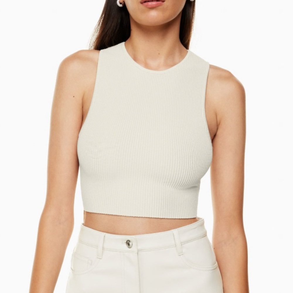 Aritzia Sculpt Knit Racer Cropped Tank